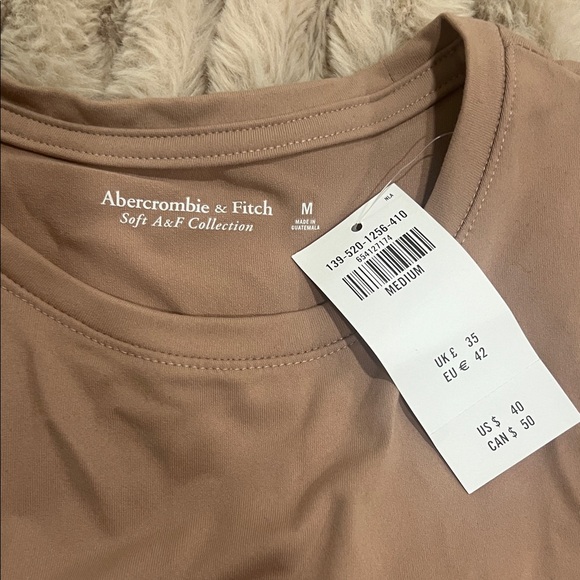 NWT Abercrombie and Fitch Women’s Sleeveless Tan Bodysuit Size Medium - Picture 2 of 3